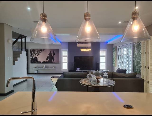 4 BEDROOM HOUSE TO LET IN MZINGAZI GOLF ESTATE